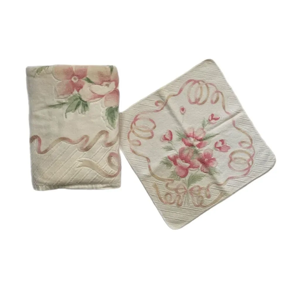 Vintage Floral Bath Towel Wash Cloth Sculpted Pink Green Cottage Core